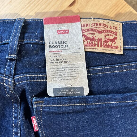 Levi's Mid-Rise Classic Bootcut Hypersoft Jeans Size 6 - W28 L32 NWT - Picture 7 of 8